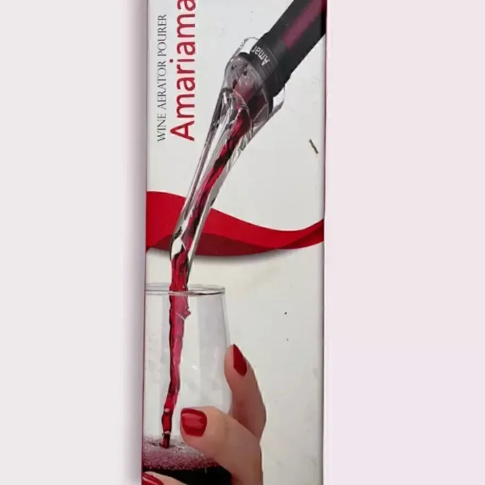 AMARIAMA WOODPECKER PREMIUM WINE AERATOR POURER-NEW